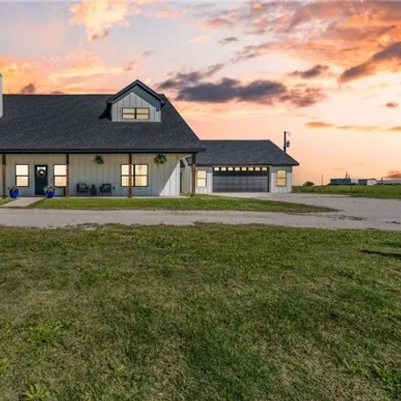 Buy this 5 bed house on 1635 Culpepper Lane in McLennan County, TX 76633