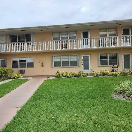 Rent this 1 bed condo on 19 Bath Street in Schall Circle, Palm Beach County