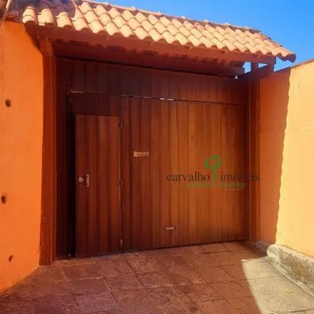 Buy this 3 bed house on Rua Henrique Aragão in Várzea, Teresópolis - RJ