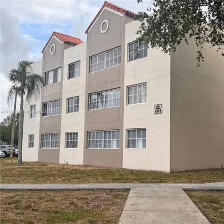Image 2 - 6065 Northwest 186th Street, Miami-Dade County, FL 33015, USA - Condo for rent
