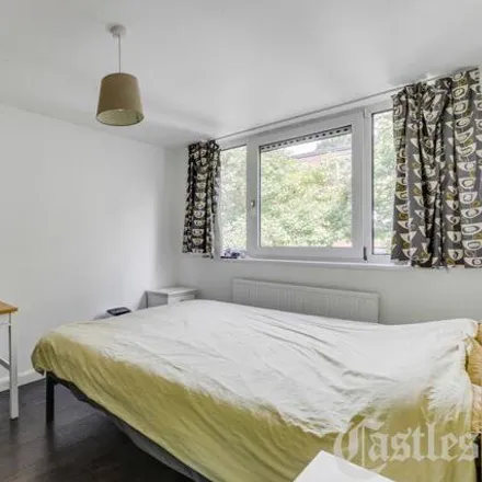 Image 6 - 17 Warltersville Road, London, N19 3XH, United Kingdom - Apartment for sale
