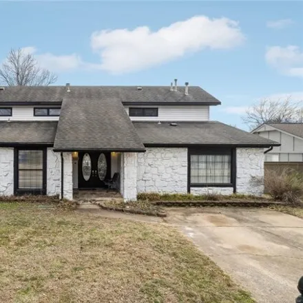 Buy this 4 bed house on 3091 East Knoxville Street in Broken Arrow, OK 74014