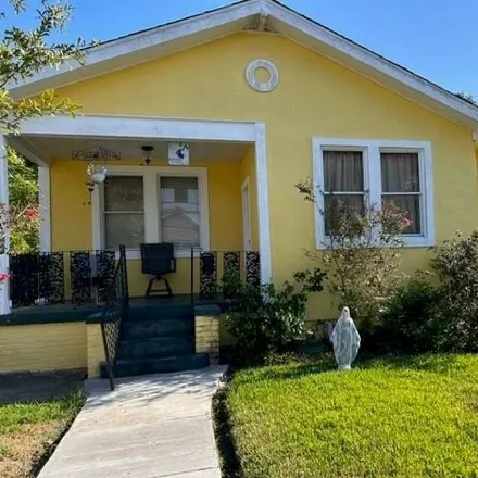 Buy this 3 bed house on 2652 Wisteria Street in New Orleans, LA 70122
