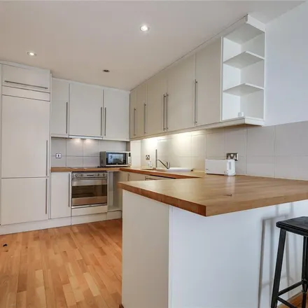 Rent this 1 bed apartment on 29 Hereford Road in London, W2 4TQ