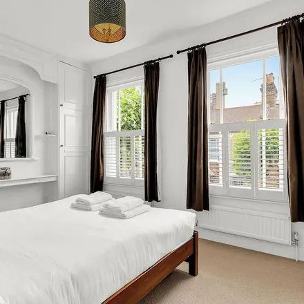 Image 1 - Queen's Park, W10 4NQ, United Kingdom - House for rent