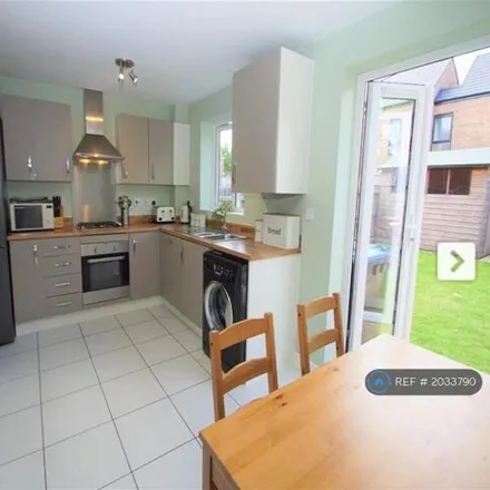 Image 3 - Lanchester Court, Academy Drive, Rugby, CV21 3UG, United Kingdom - Townhouse for rent
