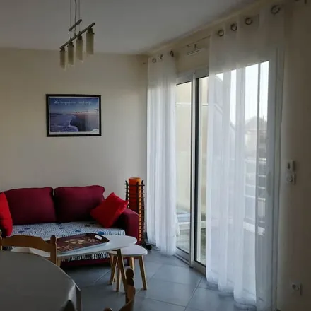 Image 4 - 50610 Jullouville, France - Apartment for rent