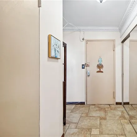 Image 6 - 2483 West 16th Street, New York, NY 11214, USA - Condo for sale