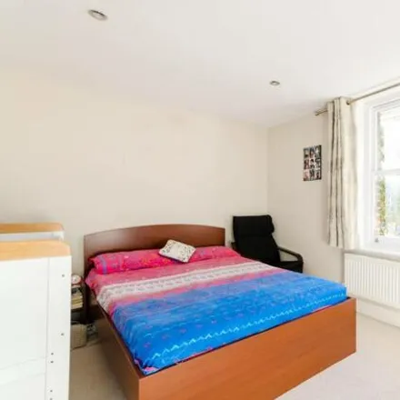 Image 6 - 83 Worple Road, London, SW19 4BL, United Kingdom - Apartment for rent