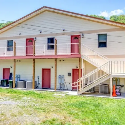 Image 3 - Lynn Street, Cumberland Gap, Claiborne County, TN 37867, USA - House for rent