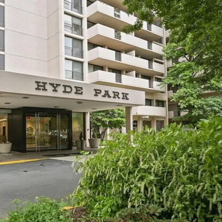Buy this 2 bed condo on Hyde Park Condominiums in 4141 North Henderson Road, Arlington