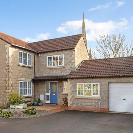 Buy this 4 bed house on 31 Baileys Mead Road in Bristol, BS16 1AE