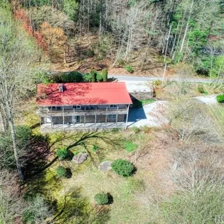 Image 4 - 252 Flat Mountain Estates, Macon County, NC 28741, USA - House for sale