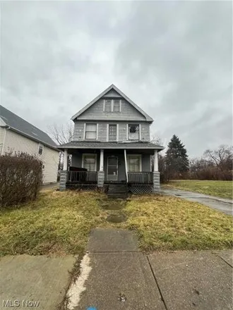 Image 2 - 8939 Fuller Avenue, Cleveland, OH 44104, USA - House for sale