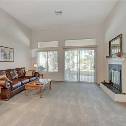 Image 7 - 2580 Roseworthy Drive, Las Vegas, NV 89134, USA - Townhouse for sale
