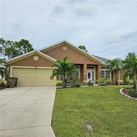Image 3 - 3638 Northeast 14th Place, Cape Coral, FL 33909, USA - House for sale