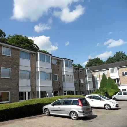 Rent this 1 bed apartment on Vincent Road in Luton, LU4 9DF