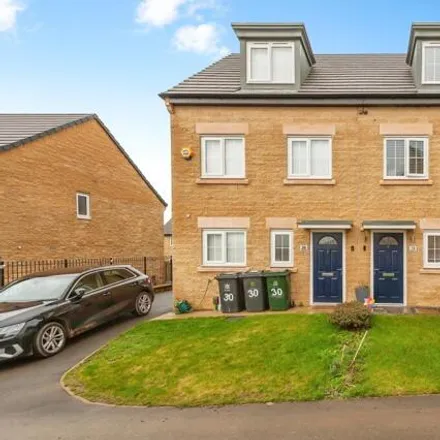 Buy this 3 bed duplex on unnamed road in Thornton, BD15 8HJ
