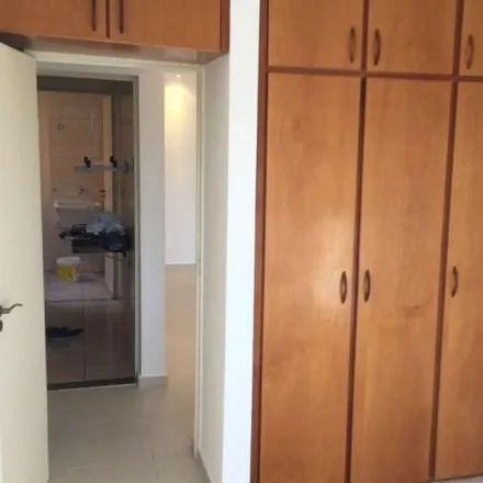 Buy this 2 bed apartment on Avenida Independência in Higienópolis, Piracicaba - SP