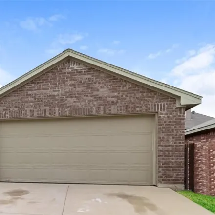 Rent this 3 bed house on 7637 Rainbow Creek Drive in Moselle, Fort Worth