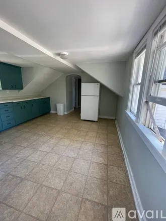 Rent this 1 bed apartment on 533 South 4th Avenue