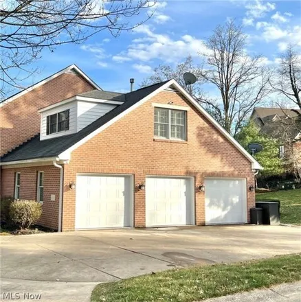 Image 2 - Glenmoor Country Club, Brookshire Apartment, Jackson Township, OH 44718, USA - House for sale