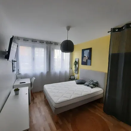 Rent this 1 bed apartment on 124 Allée de Barcelone in 31000 Toulouse, France