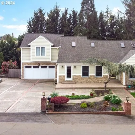 Buy this 5 bed house on 7730 Southwest Maple Drive in Portland, OR 97225