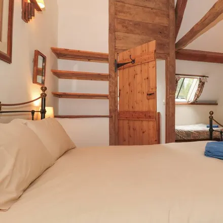 Rent this 4 bed duplex on Bicknoller in TA4 4EU, United Kingdom