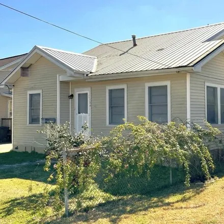 Buy this 4 bed house on 146 5th Street in Houma, LA 70364