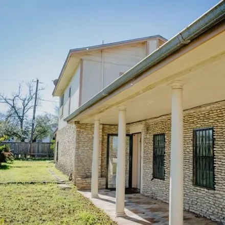 Rent this 2 bed house on 6321 Del Monte Road in Austin, TX 78741