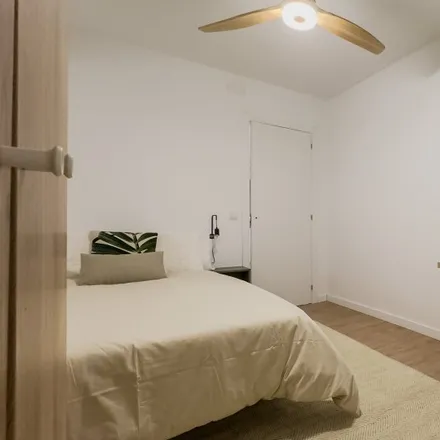 Rent this 3 bed room on Carrer de Concepción Arenal in 50, 08027 Barcelona