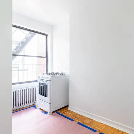 Image 2 - Two Hands, 164 Mott Street, New York, NY 10013, USA - Apartment for rent