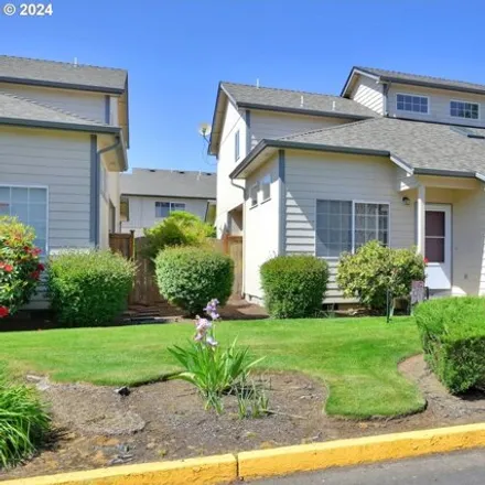 Buy this 3 bed condo on 3569 Westleigh Street in Eugene, OR 97405