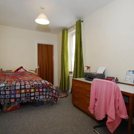 Image 3 - 21 Plym Street, Plymouth, PL4 8NS, United Kingdom - House for rent