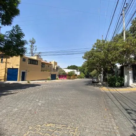 Image 2 - Calle Himno Patrio 100, Jacarandas, 38901 Zapopan, JAL, Mexico - House for sale