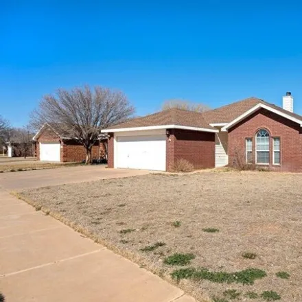 Image 2 - 506 North Kirby Avenue, Lubbock, TX 79416, USA - House for sale
