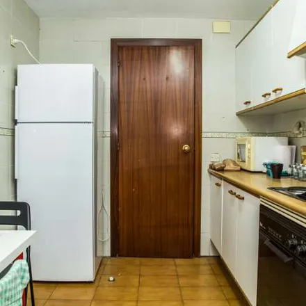 Rent this 4 bed apartment on Carrer de Verdi in 115, 08012 Barcelona