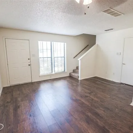 Image 4 - 1912 Dorothy Lane, Fort Worth, TX 76107, USA - House for rent