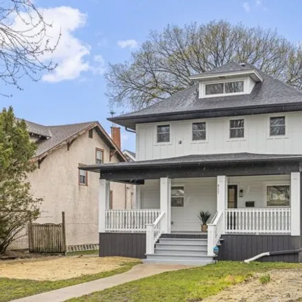 Buy this 3 bed house on 1110 Harrison Street in Oak Park, IL 60304