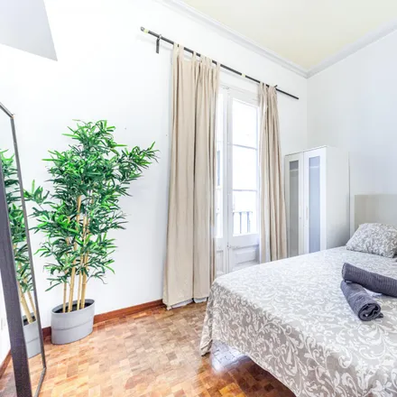 Rent this 9 bed room on Baba Supermercat in Gran Via de les Corts Catalanes, 617