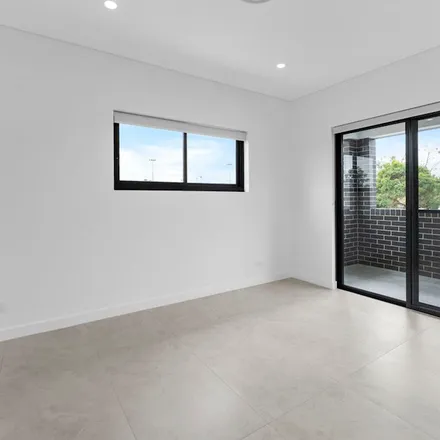 Image 6 - 4 Septimus Avenue, Punchbowl NSW 2196, Australia - Apartment for rent
