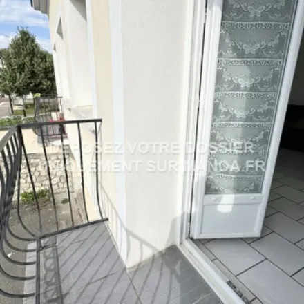 Rent this 1 bed apartment on Avon in Seine-et-Marne, France