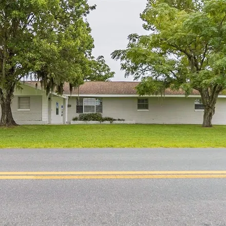 Buy this 3 bed house on 10527 Southeast 52nd Court in Belleview, Marion County