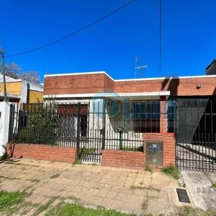 Image 2 - Junín 1062, Santa Rita, B1609 BBV Boulogne Sur Mer, Argentina - House for sale