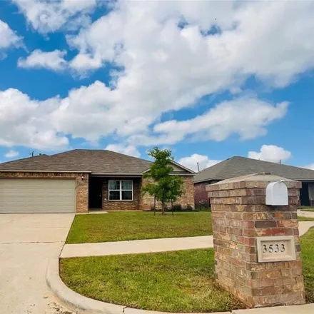 Buy this 3 bed house on 3591 Southeast 94th Street in Oklahoma City, OK 73160