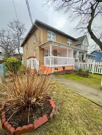 Buy this 3 bed house on 16 North 3rd Street in Pleasantville, NJ 08232