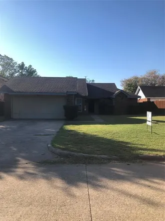 Buy this 3 bed house on 4513 Warrington Drive in Grand Prairie, TX 75052