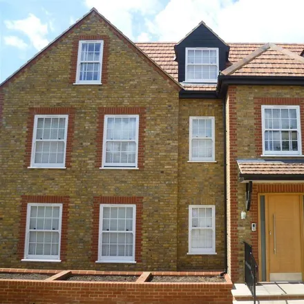 Rent this 2 bed apartment on Highfield Road in Hertsmere, WD23 2GR