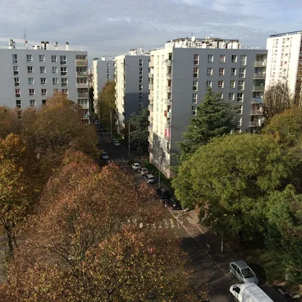Rent this 5 bed apartment on 7 Rue du Dauphiné in 93600 Aulnay-sous-Bois, France